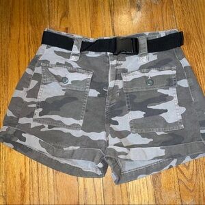 American Eagle 🦅 super high festival shorts